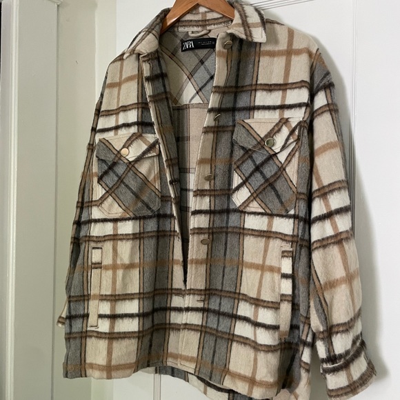 Zara Shacket - Picture 5 of 5